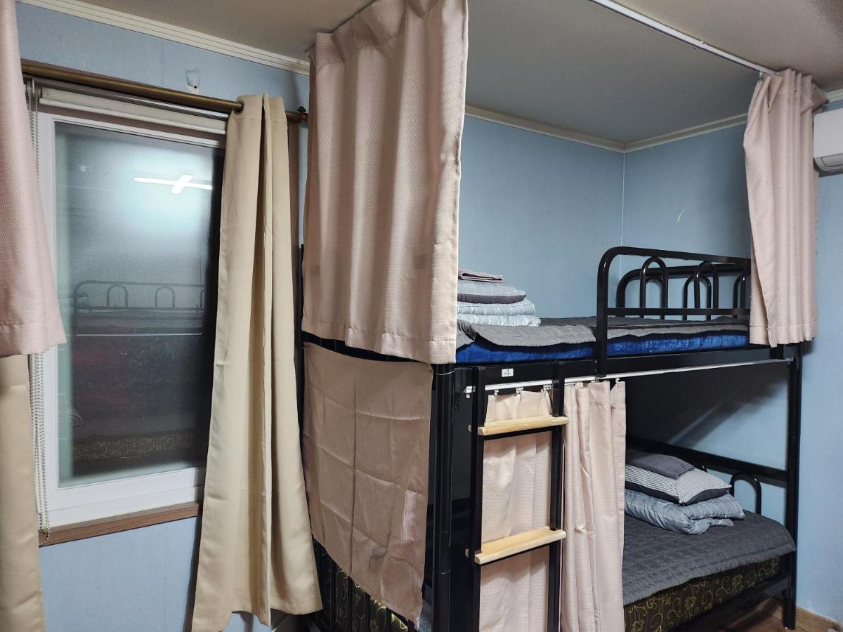 Birdsnest Hostel Hongdae Foreigner Only Seoul Ngoại thất bức ảnh