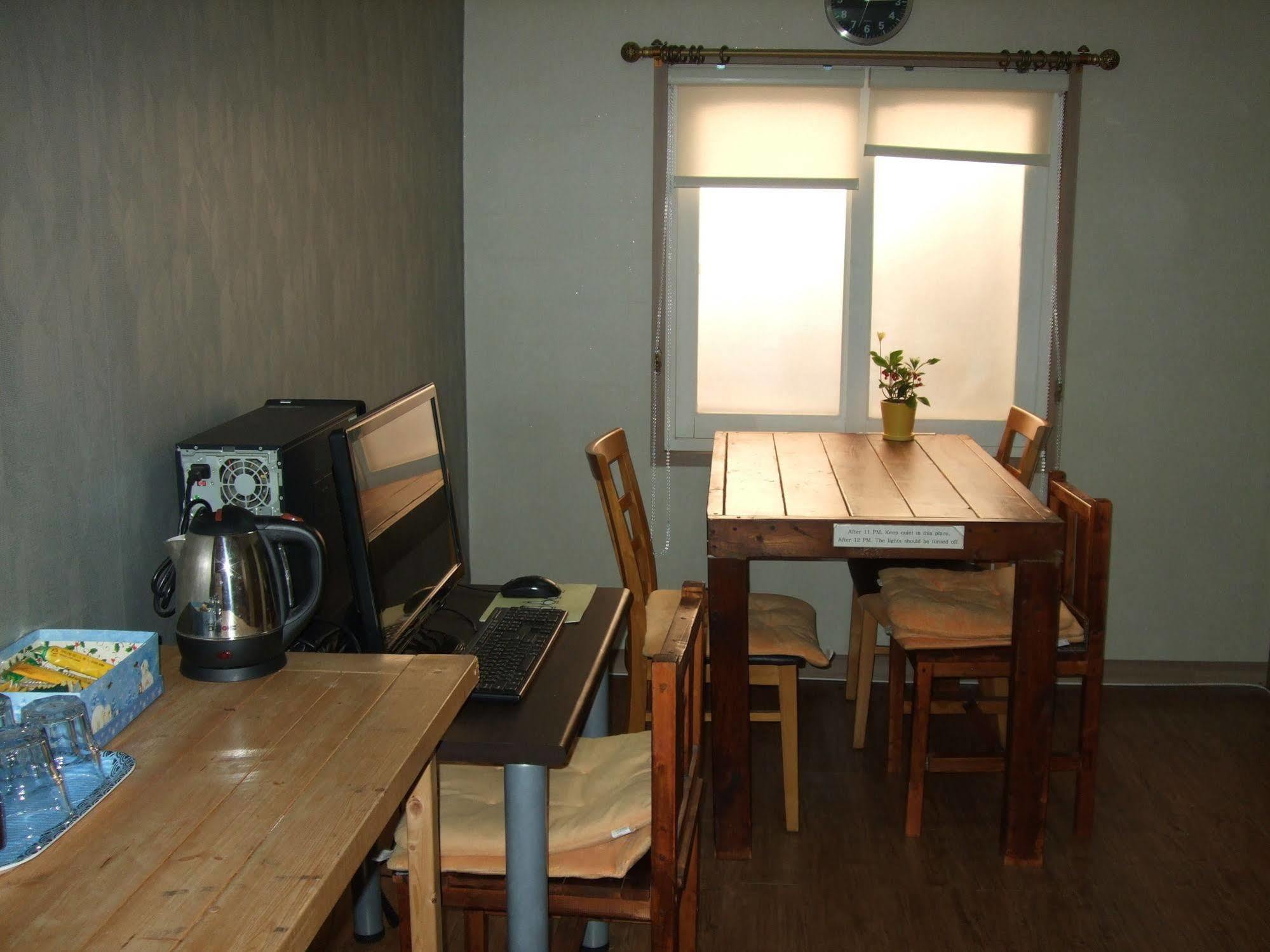 Birdsnest Hostel Hongdae Foreigner Only Seoul Ngoại thất bức ảnh